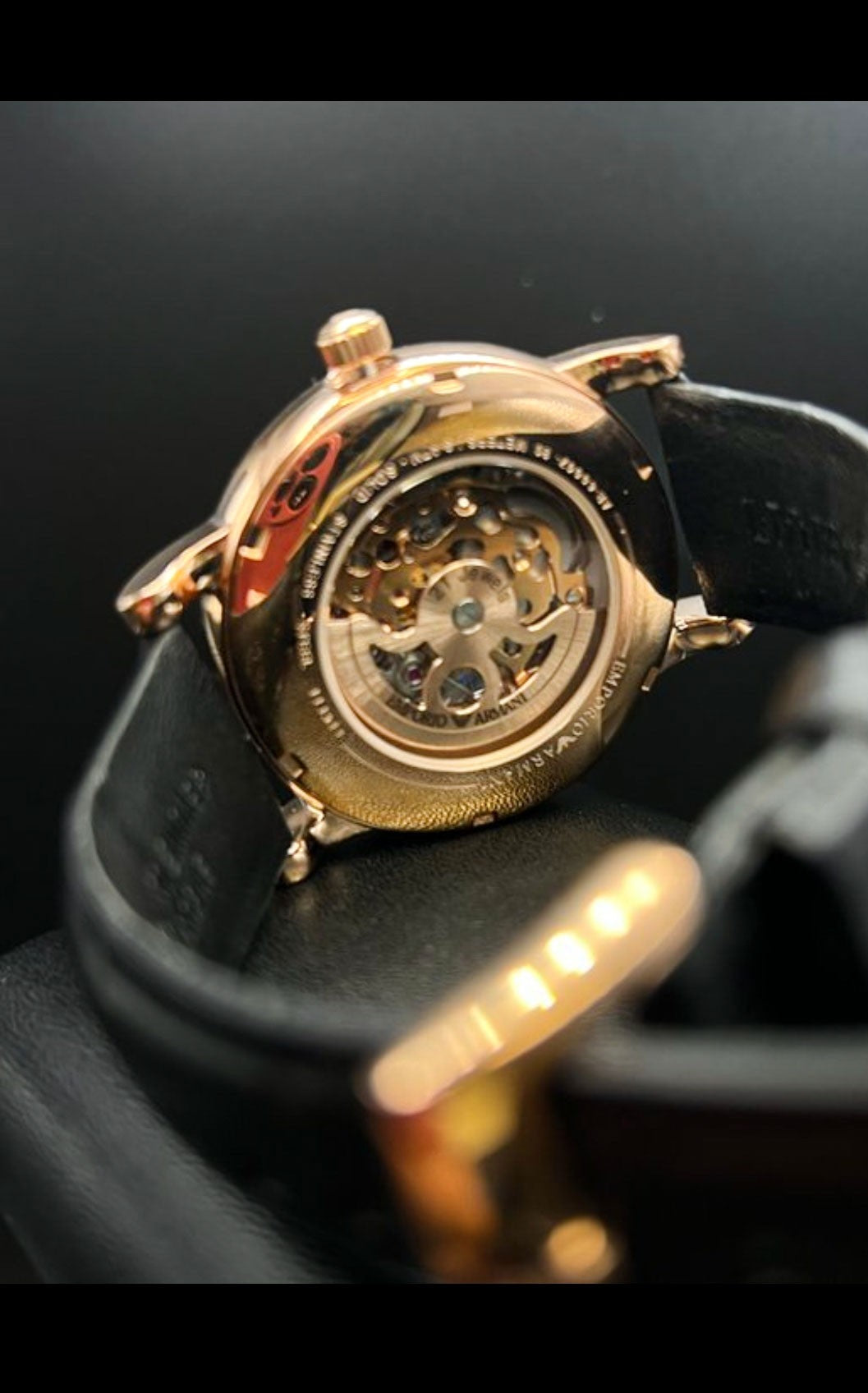 Reloj Automático Emporio Armani Meccanico AR60007 Color Oro Champán 43mm – Nunca Usado