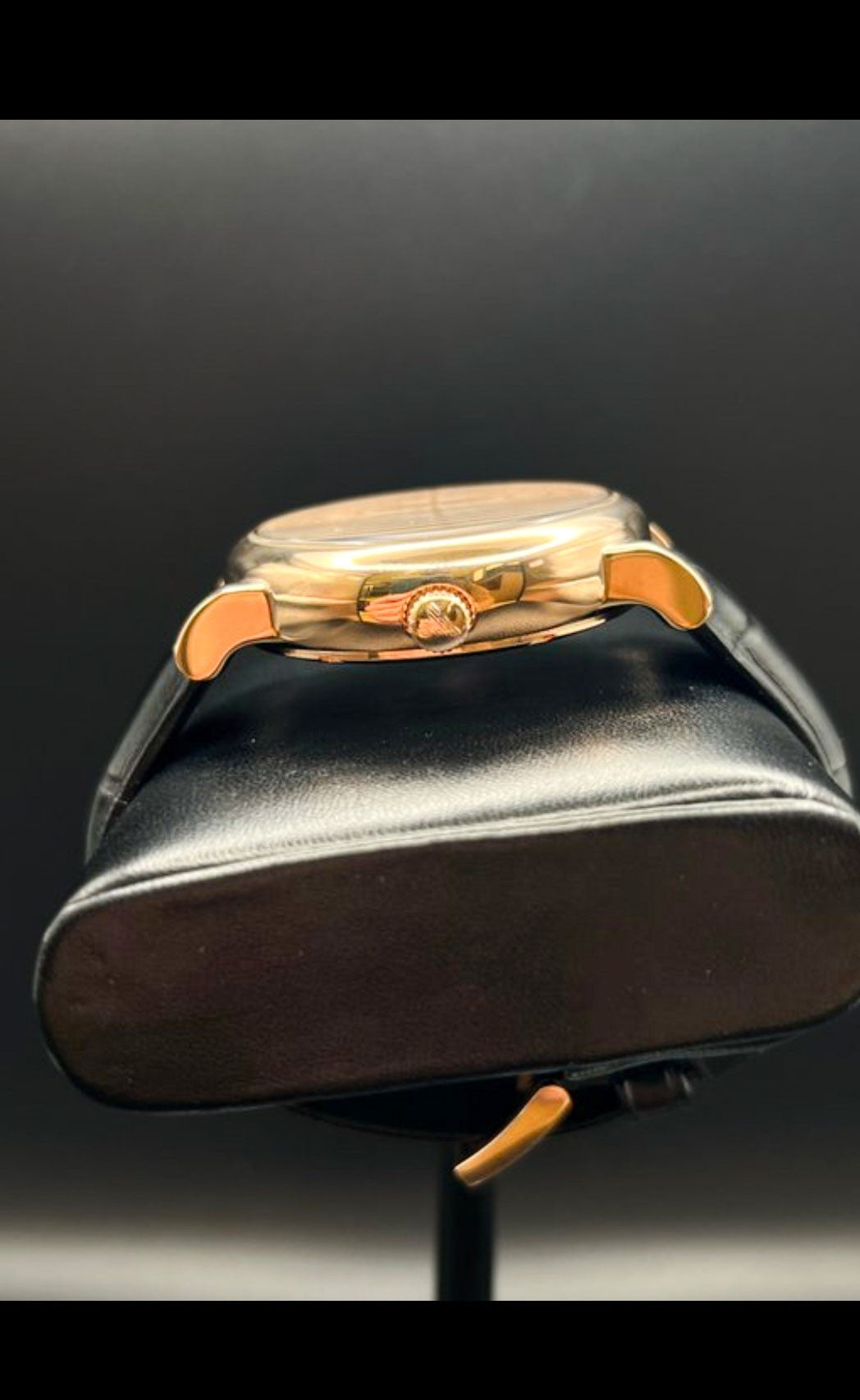Reloj Automático Emporio Armani Meccanico AR60007 Color Oro Champán 43mm – Nunca Usado