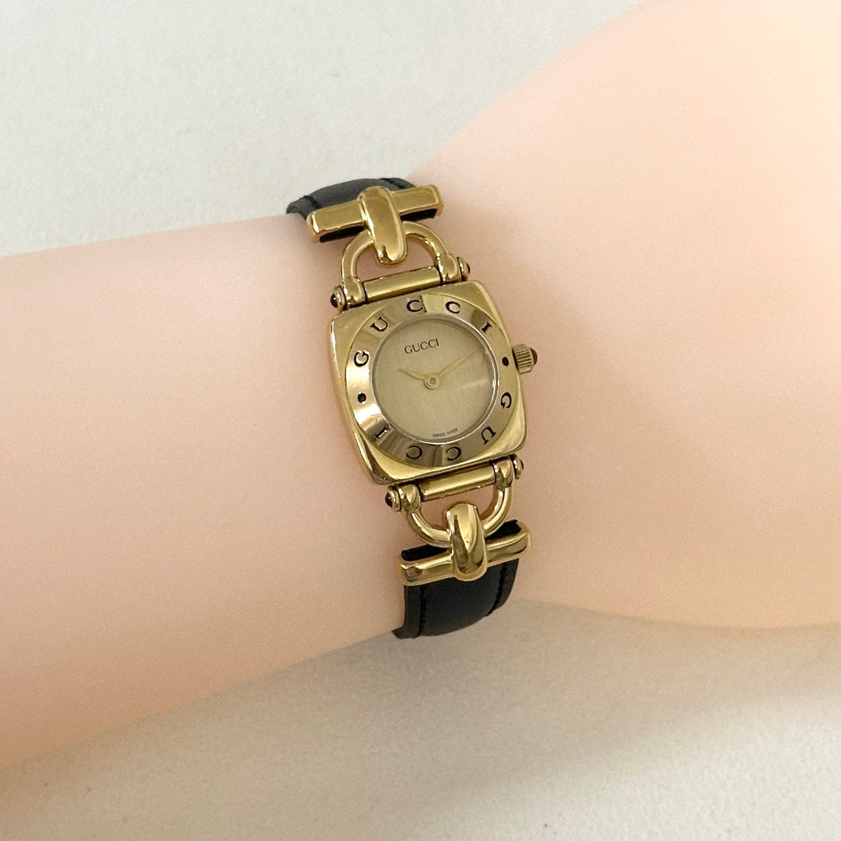 Gucci "Horsebit" 6300L – Reloj de mujer de los años 90