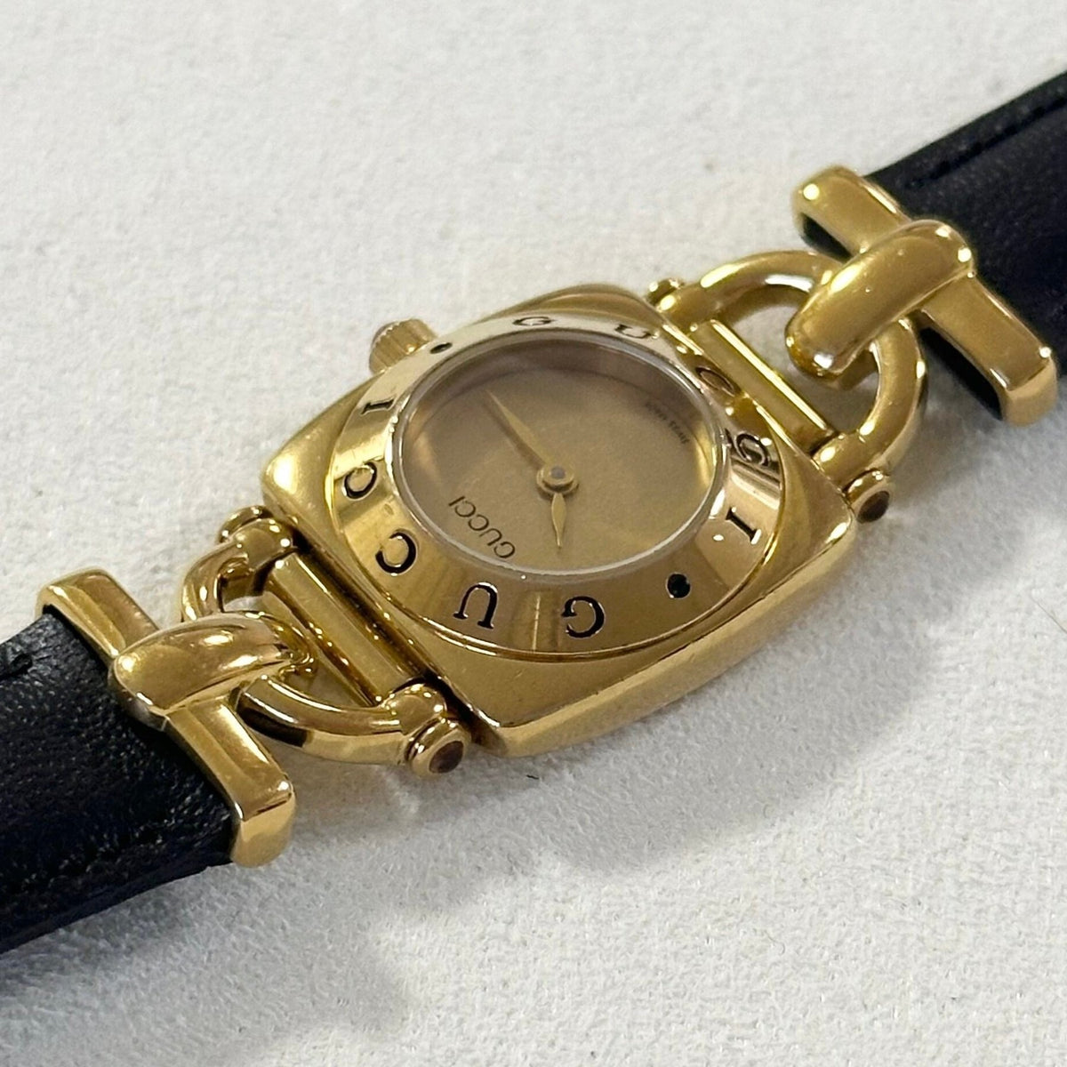 Gucci "Horsebit" 6300L – Reloj de mujer de los años 90