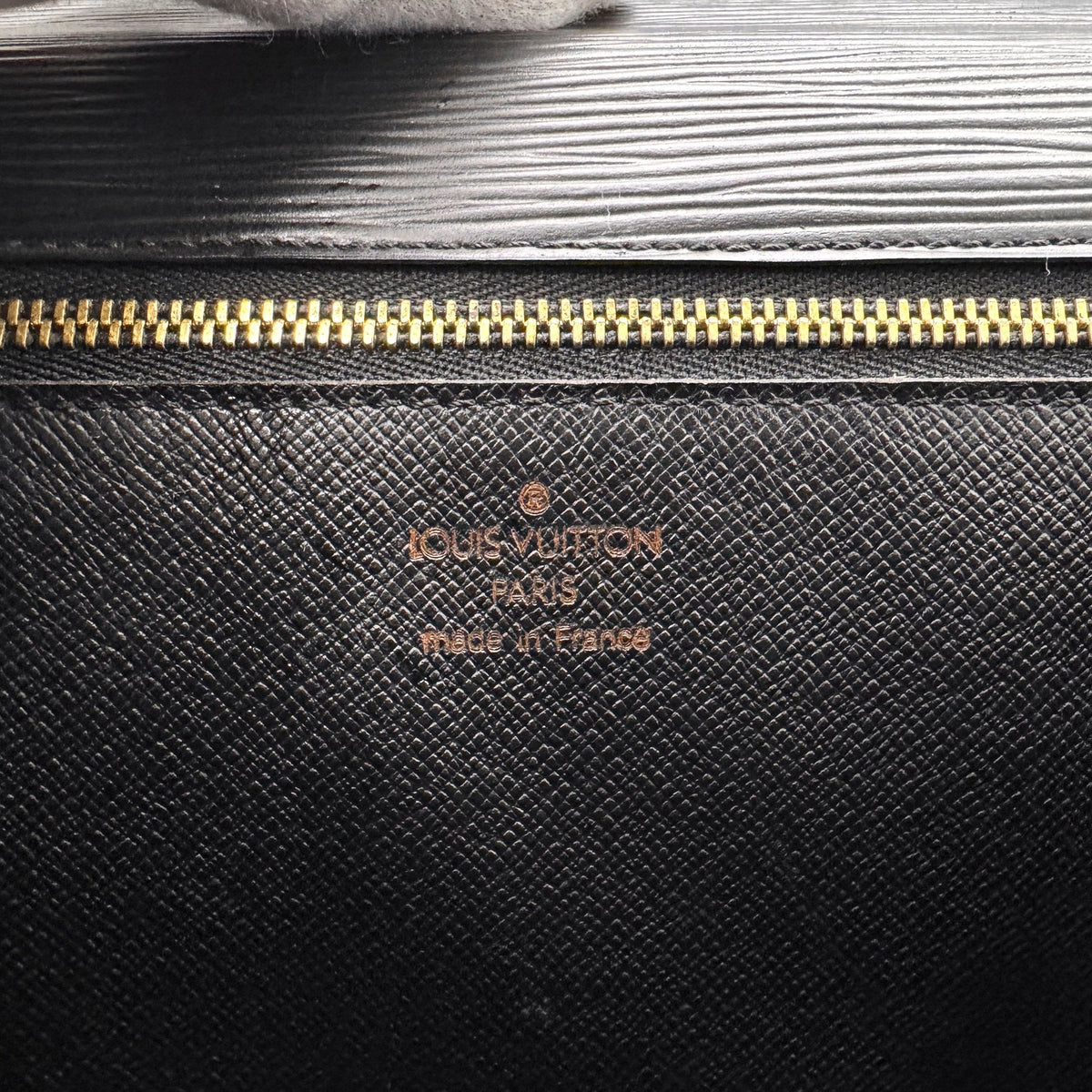 Louis Vuitton Monceau Borsa Epi Leather Nera Vintage 1993 – Pre-Owned Ottime Condizioni