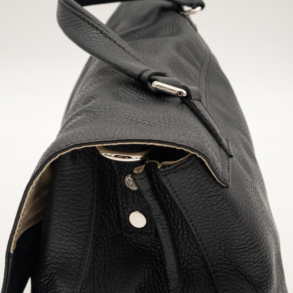Bolso de Hombro Zanellato Postina de Piel – De Segunda Mano en Excelentes Condiciones